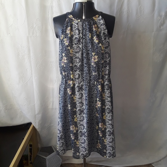 LOFT Dresses & Skirts - Ann Taylor Loft dress